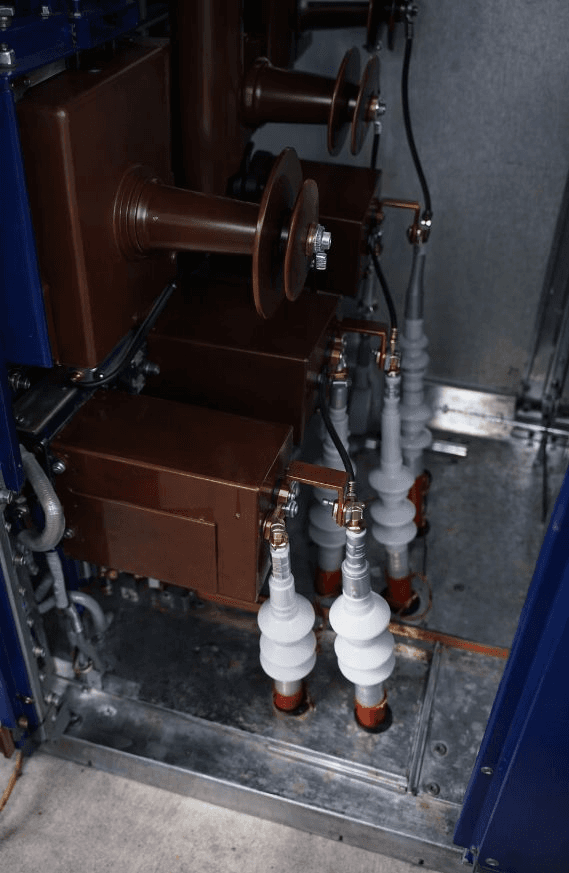 Energy storage and power distribution 5
